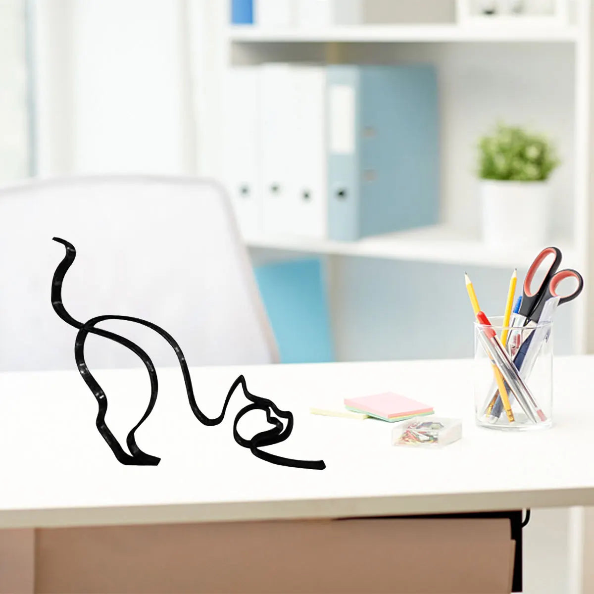 Scultura Miniatura di Gatto – Scultura Astratta in Metallo a Linee