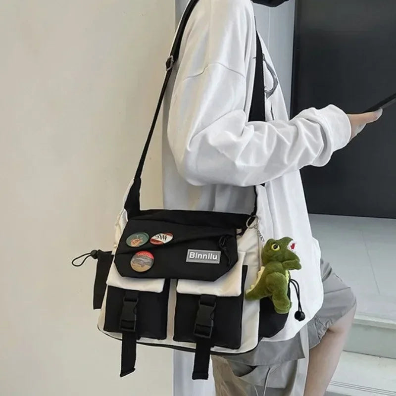 Borsa Harajuku in nylon – per chi scrive, sogna, viaggia.