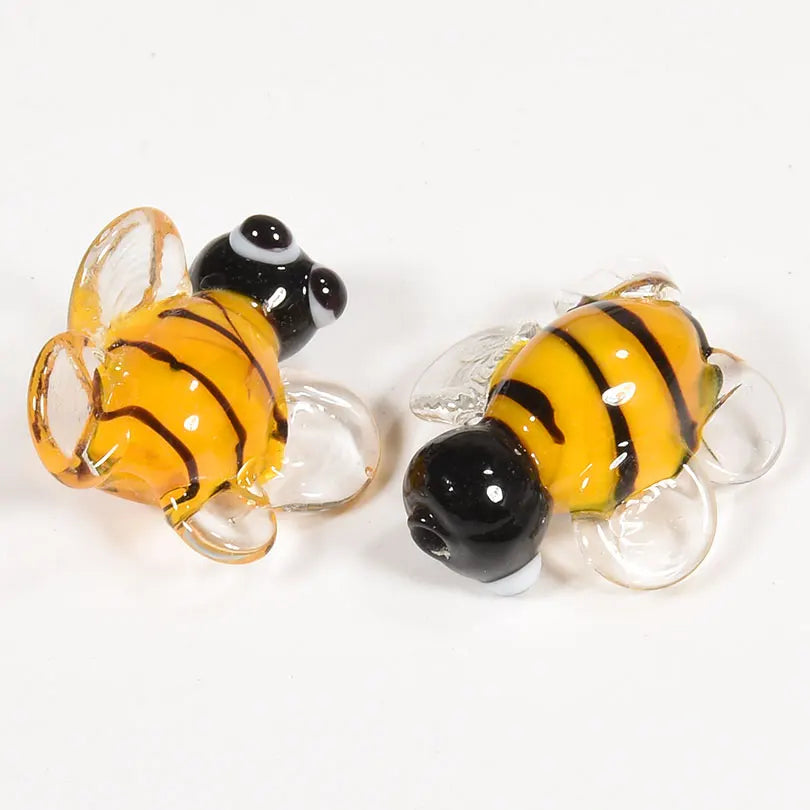 Serie insetti: api dolci e coccolose. Materiale in vetro. Accessori fatti a mano per braccialetti e portachiavi.
