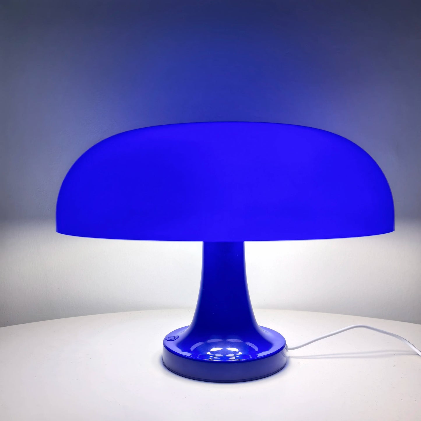 Lampada da tavolo classica a forma di fungo – Design Bauhaus