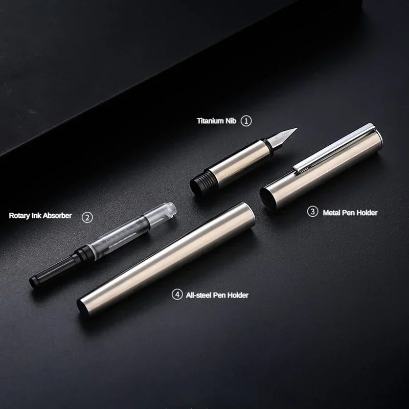 Penna stilografica Jinhao 35 – Tutto acciaio, qualità di lusso
Penna da scrittura per calligrafia, ideale per scrittura creativa, cancelleria, ufficio, scuola e uso professionale.